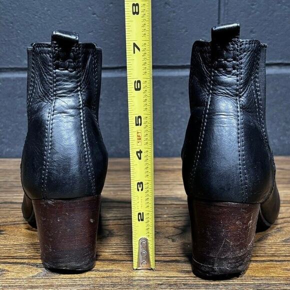 Frye Stella Black Leather Chelsea Ankle Boots Women’s 6 - Picture 4 of 8